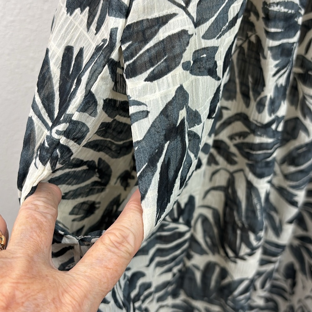 Hayden black & dark gray leaf print silk-organza - like square neck A line dress - Picture 5 of 8